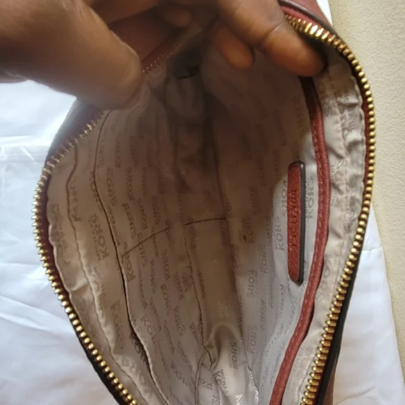 Michael Kors crossbody bag - Picture 13 of 16